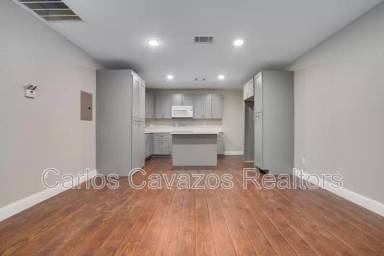 Main picture of 3402 Lawnview Ave