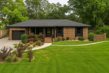 Main picture of 774 Creekside Dr