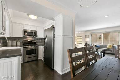 Main picture of 406 S Flower St