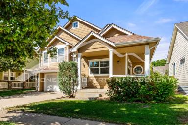 Main picture of 321 Maggie St