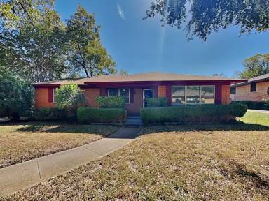 Main picture of 836 Misty Glen Ln