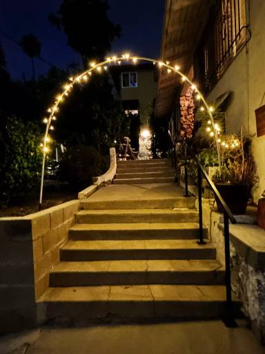 Main picture of 2032 N Vista del Mar Ave