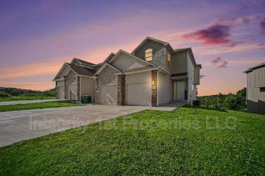 Main picture of 10510 Clubhouse Dr