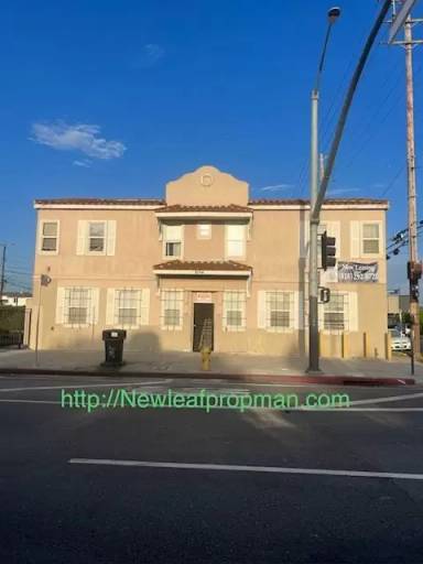 Main picture of 9124 S Broadway