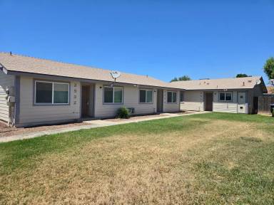 Main picture of 2536 W Chestnut Ave