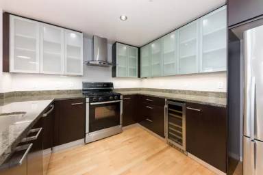Main picture of 69 Clementina St
