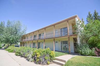 Main picture of 260 N 9th St