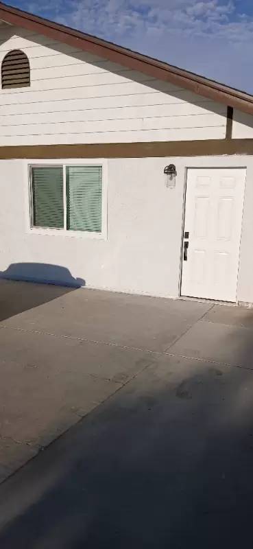Main picture of 657 Carefree Dr