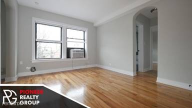 Main picture of 550 W Arlington Pl Apartments