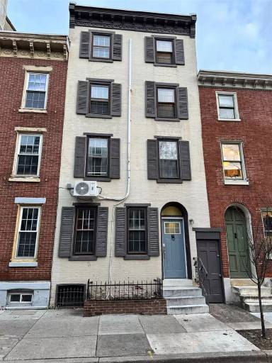 Main picture of 341 S 12th St