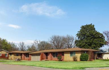Main picture of 4505 S Madison Pl