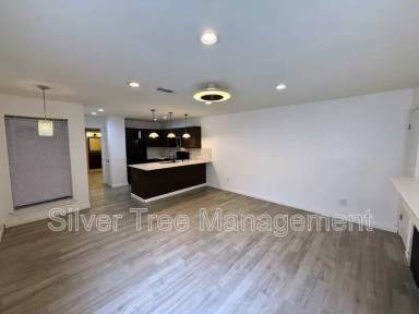Main picture of 9835 Walnut St