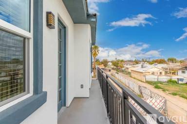 Main picture of 1344 E Polk St