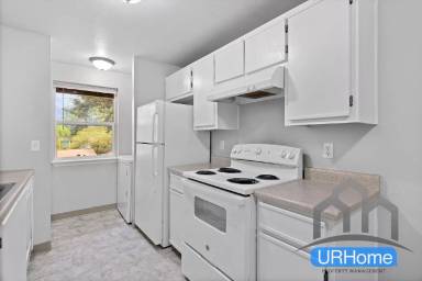 Main picture of 611 SE 190th Ave