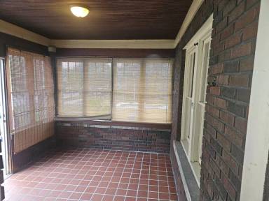 Main picture of 18139 Oakwood Ave