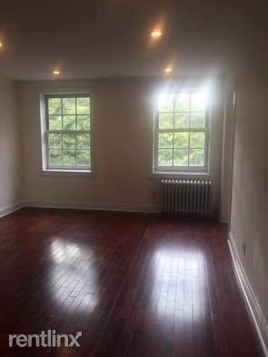 Main picture of 496 Hudson St
