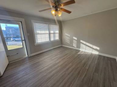 Main picture of 12 Sunset Dr SW