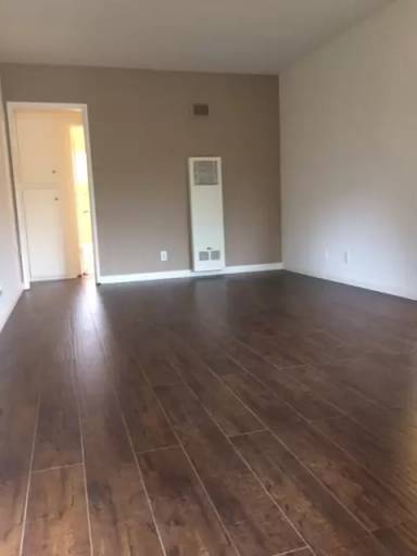 Main picture of 3935 Vineland Ave