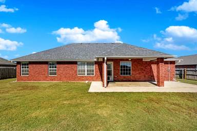 Main picture of 1202 Hershel Dr