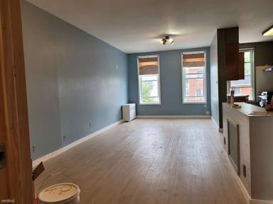 Main picture of 2022 W 5th St