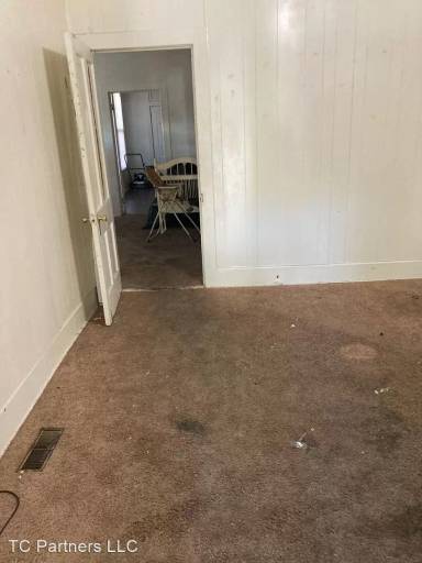 Main picture of 410 S Denby Ave