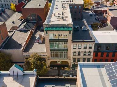 Main picture of 45 N Market St