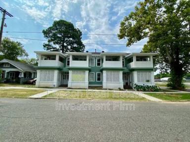 Main picture of 523 Wichita St