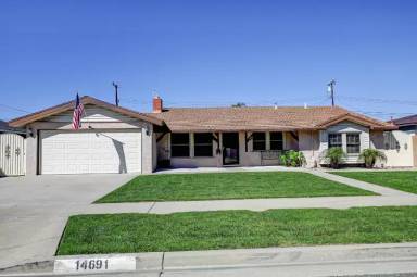 Main picture of 14691 Davis St