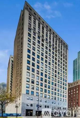 Main picture of S Michigan St