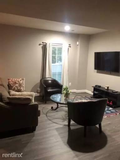 Main picture of 9629 Oxbridge Way