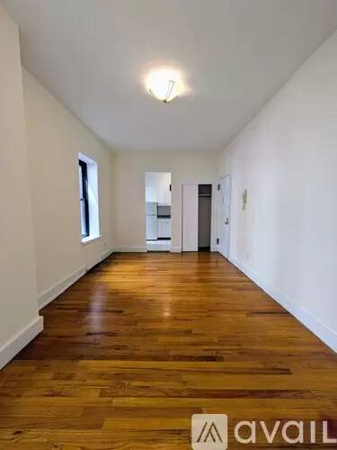 Main picture of 4 East 89th Apartments