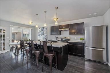 Main picture of Eagle Glen Dr SW