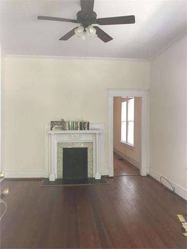 Main picture of 906 Greenwood Ave NE