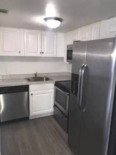 Main picture of Windmill Point Apartments