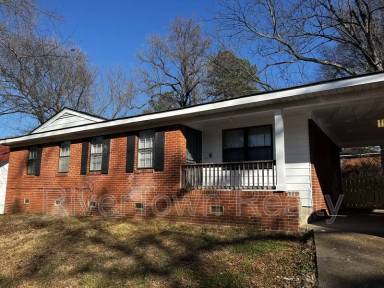 Main picture of 2060 Sharon Ln