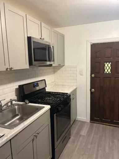 Main picture of 6380 Marsden St