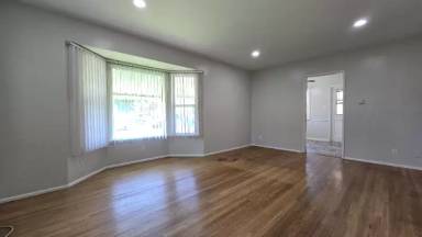 Main picture of 206 S 2nd Ave