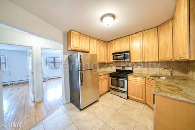 Main picture of 2421 43rd St