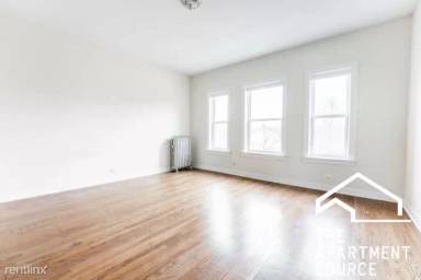 Main picture of 2957 N Spaulding Ave