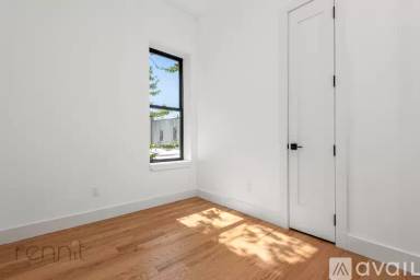 Main picture of 808 Putnam Ave