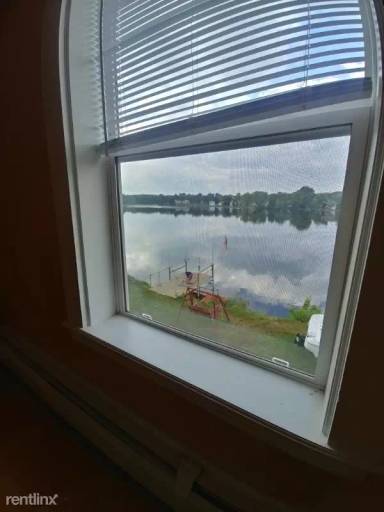 Main picture of 18 Maple St