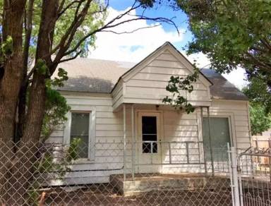 Main picture of 2503 N Quincy St