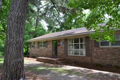 Main picture of 403 W Williamson St