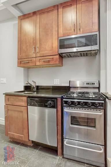 Main picture of 309 W 97th St