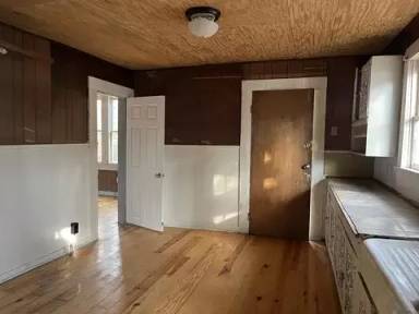 Main picture of 1420 N 30th St