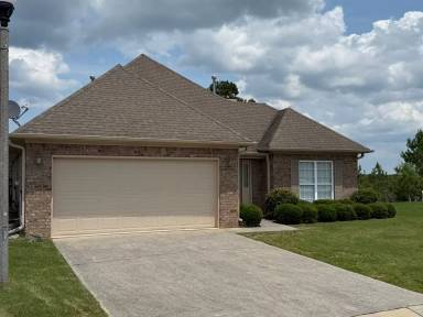 Main picture of 3064 Madison Ln