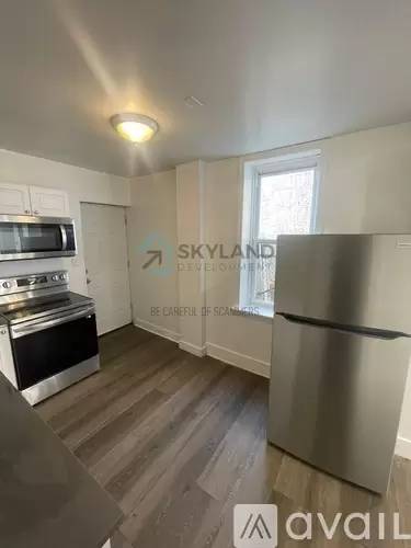Main picture of 2449 N Opal St