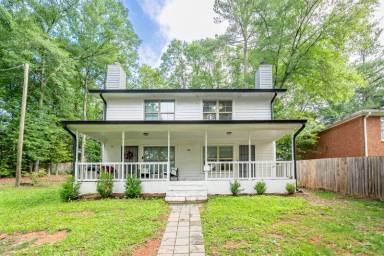 Main picture of 6676 Chupp Rd