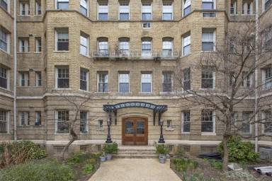 Main picture of 3220 17th St NW
