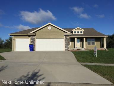 Main picture of 1606 Lariat Ln